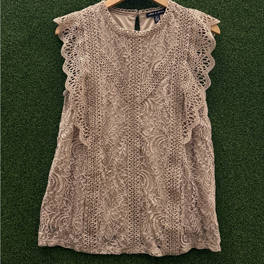 Cable & Gauge Beige Crochet Lace Cap Sleeve Blouse